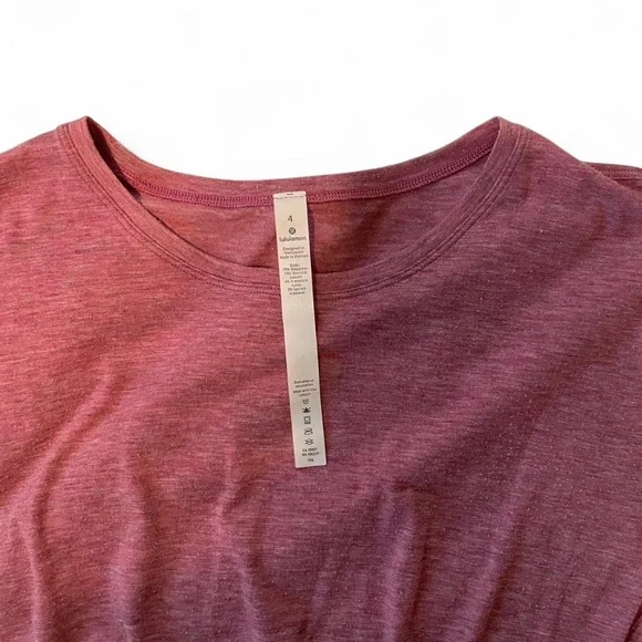 Lululemon scrunch workout t-shirt - Picture 3 of 3